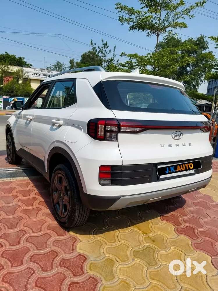 Hyundai Venue, 2024, Petrol