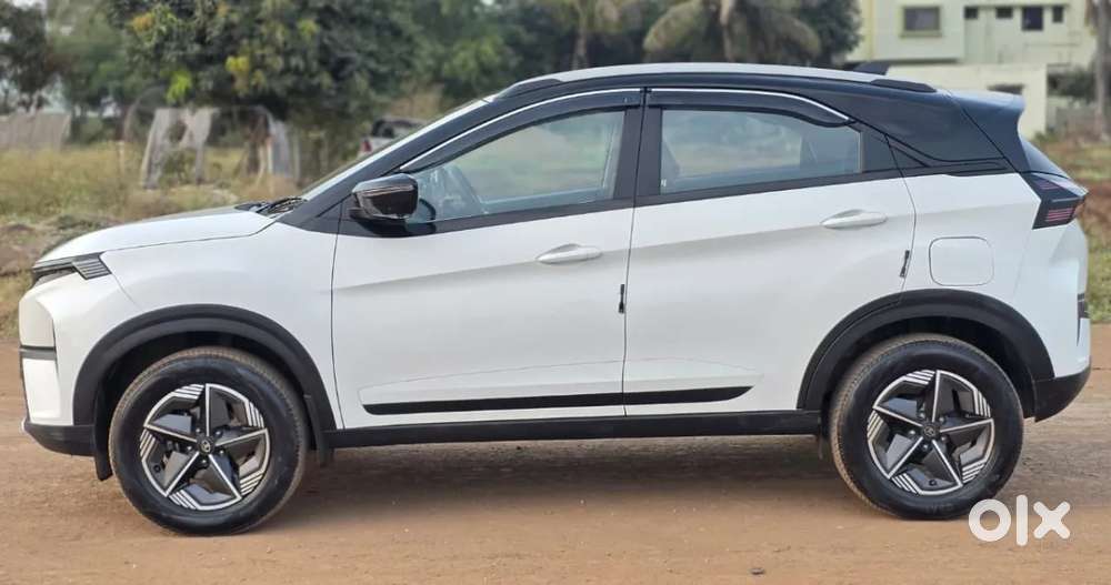 Tata Nexon, 2025, Cng & Hybrids