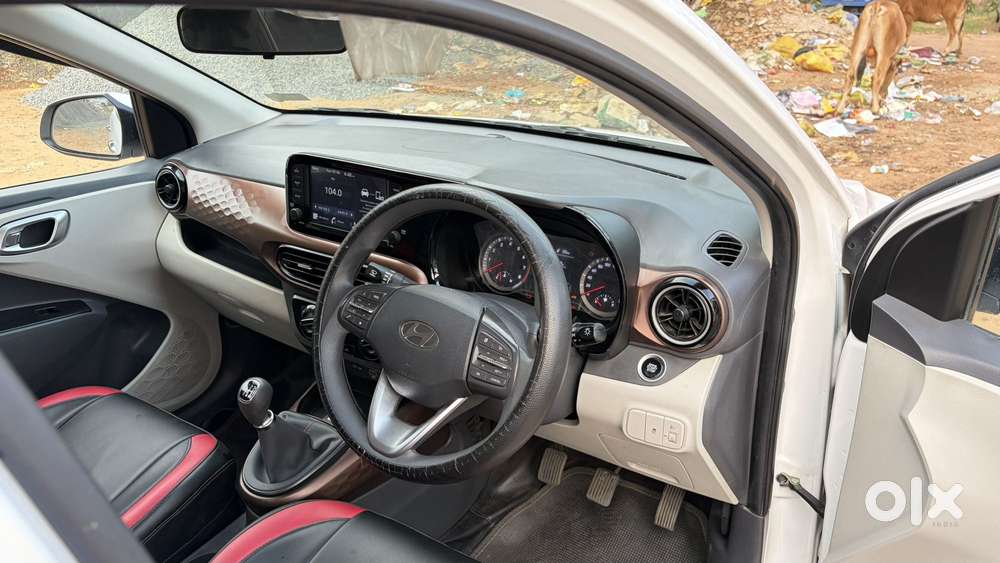 Hyundai Aura Sx (o) Manual, 2023, Petrol