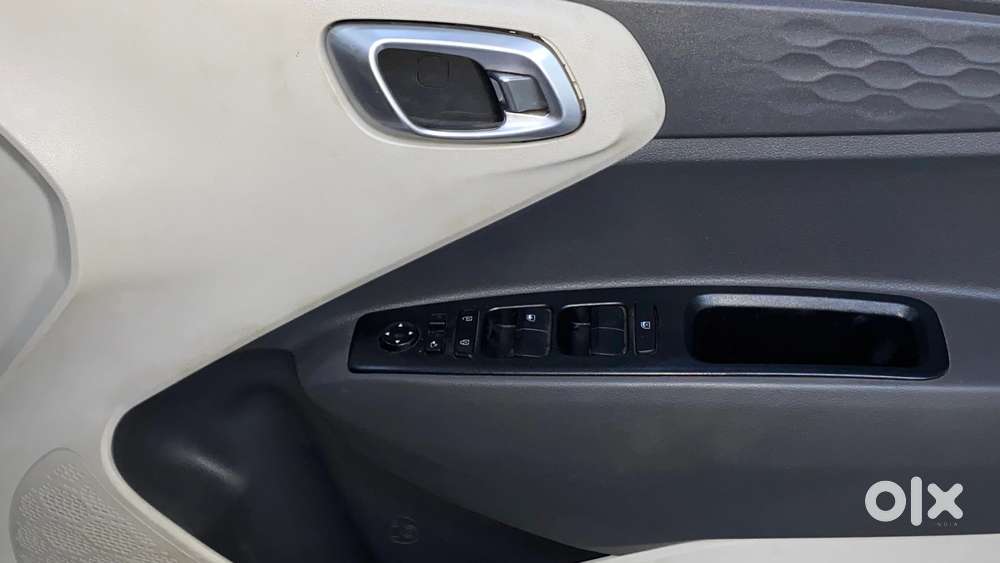 Hyundai Aura Sx Plus Automatic, 2021, Petrol
