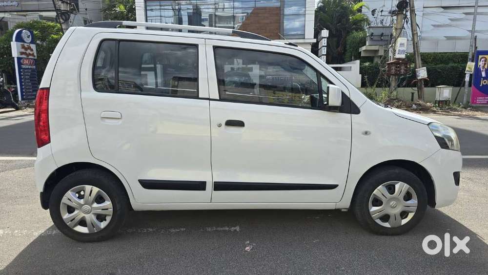 Maruti Suzuki Wagon R Amt Vxi, 2016, Petrol