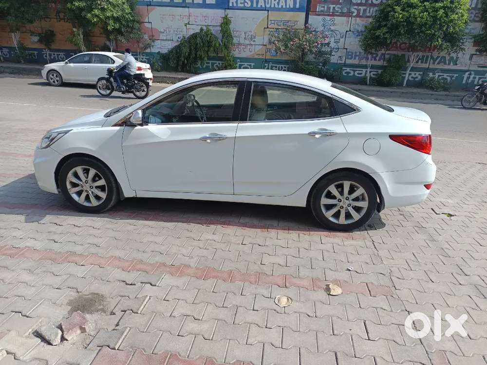 Hyundai Verna Crdi 2011