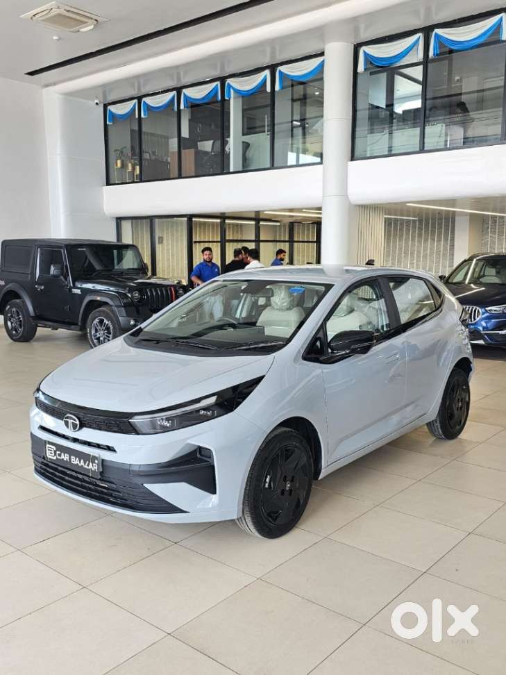 Tata Altroz Creative S, 2026, Petrol