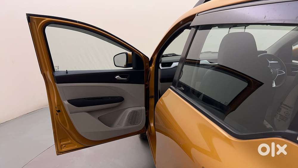 Renault Triber Rxz Easy-r Amt, 2020, Petrol