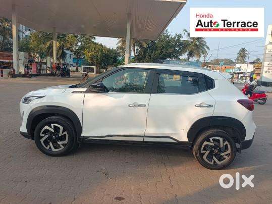 Nissan Magnite 1.0 Xv Turbo Cvt, 2022, Petrol