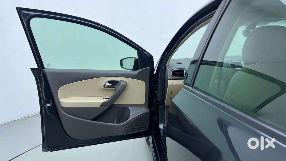 Volkswagen Vento Tsi, 2021, Petrol