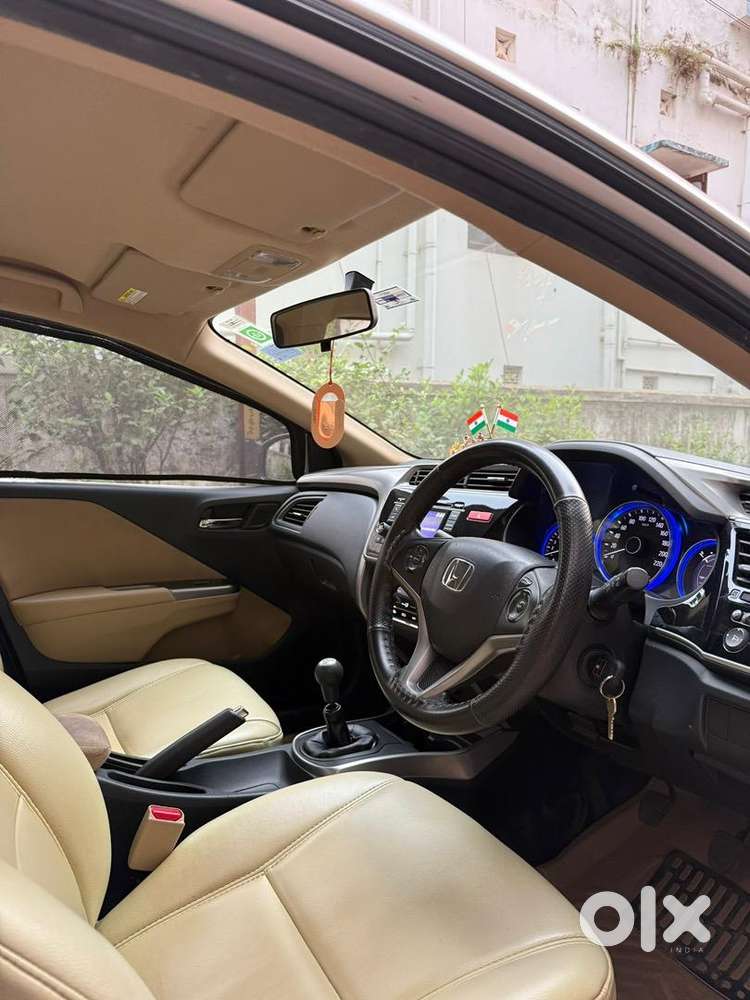 Single Owner, Well Maintained No Accidents, All Documents Clear