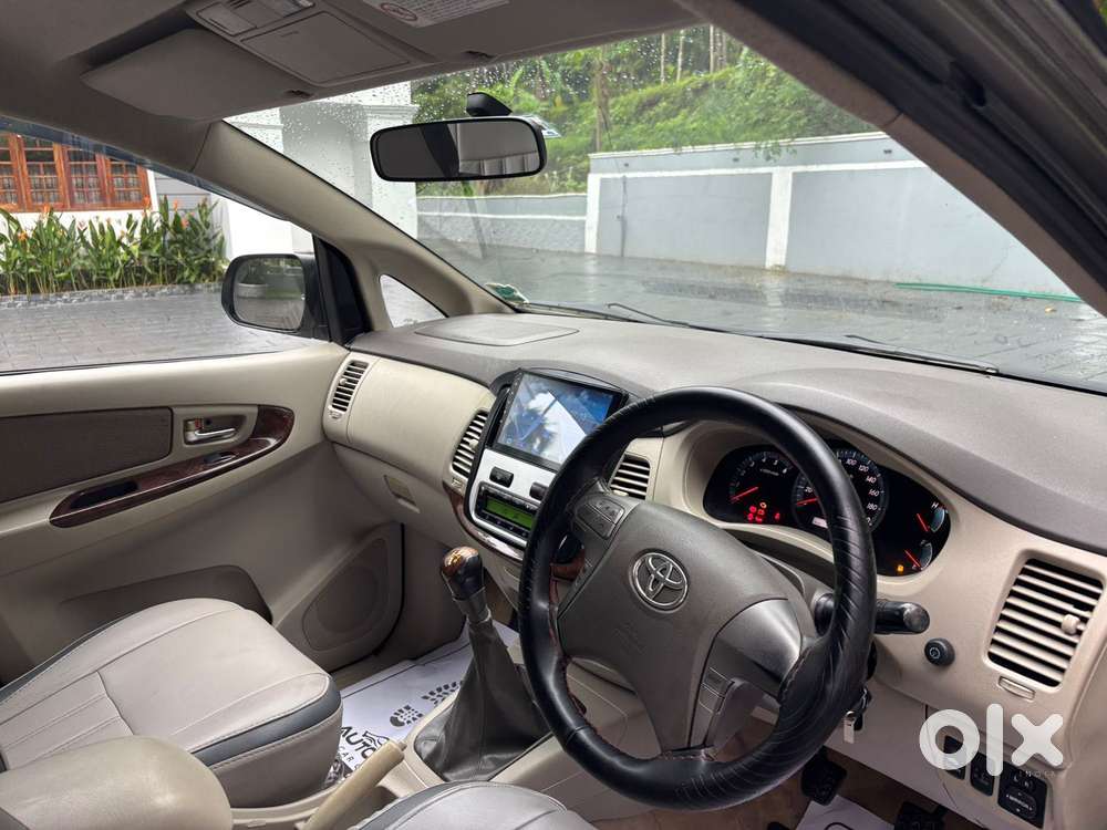 Toyota Innova 2.5 Vx 8 Str, 2012, Diesel