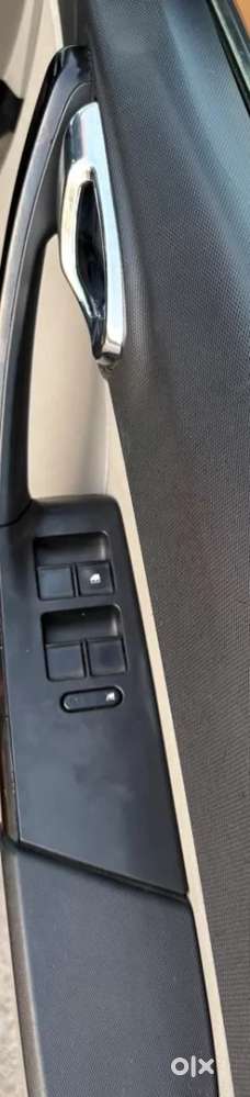 Tata Tiago Xza, 2018, Petrol