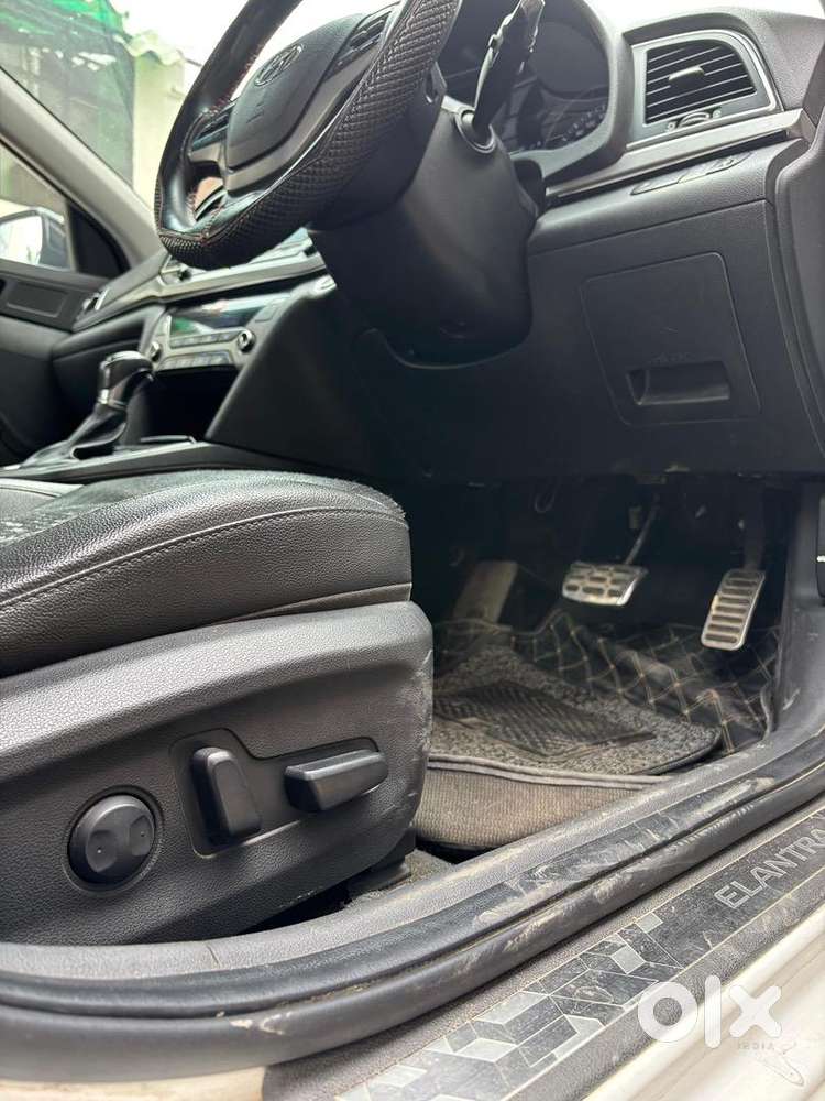 2017 Hyundai Elantra Petrol Automatic Top Variant