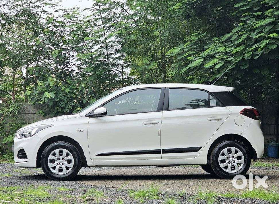 Hyundai I20 Petrol Cvt Magna Executive, 2018, Petrol