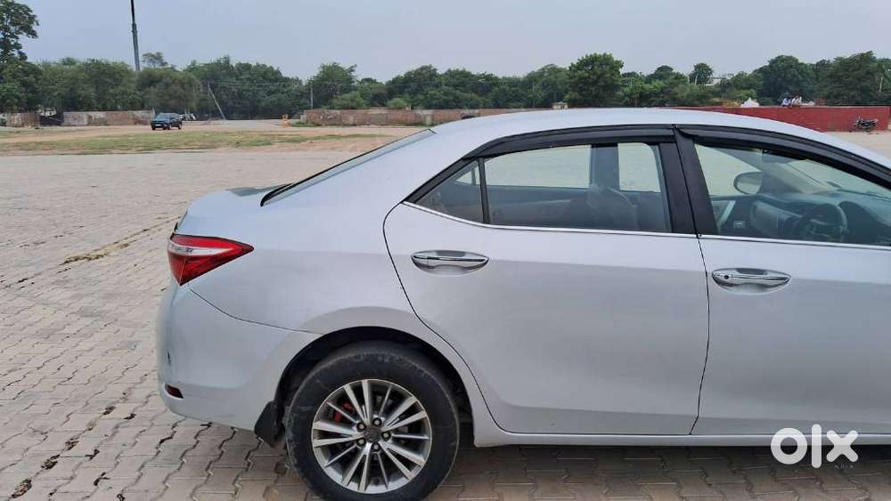Toyota Corolla Altis Vl, 2015, Cng & Hybrids