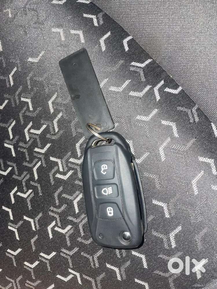Tata Tiago Xt(o) 2023, Daytona Grey, Single Owner
