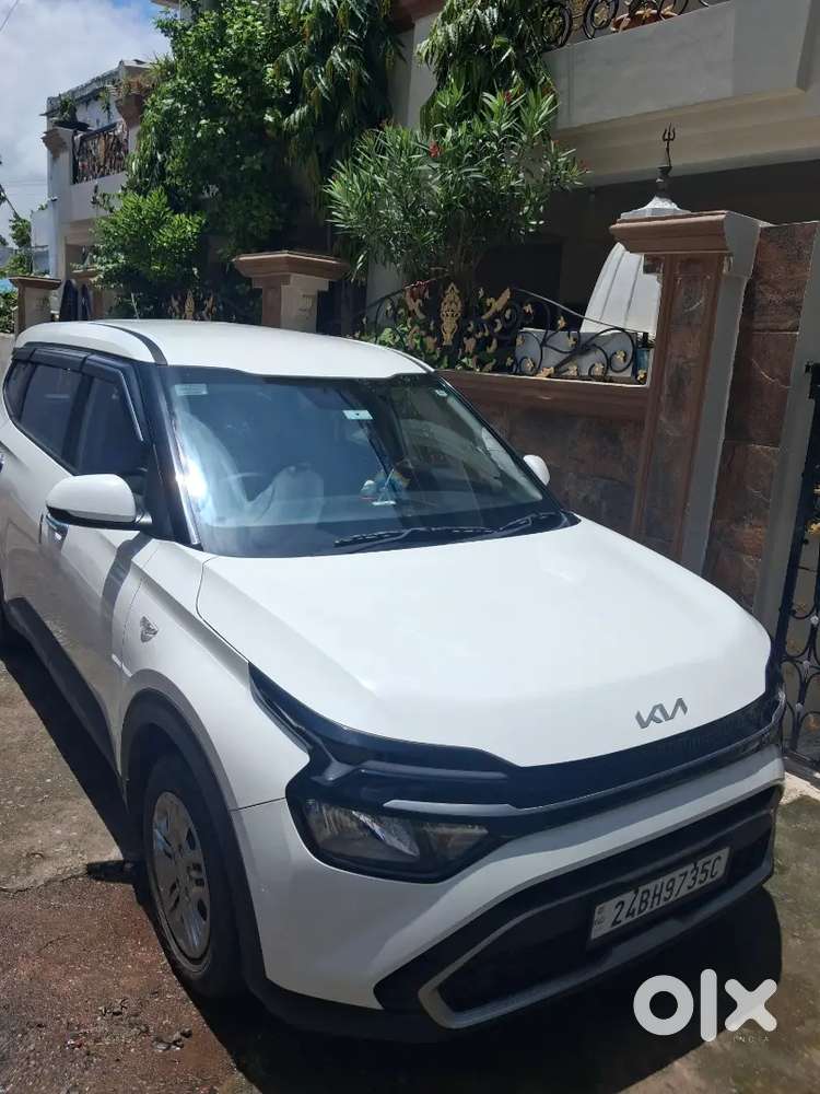 Kia Carens 1.4 Premium 2024