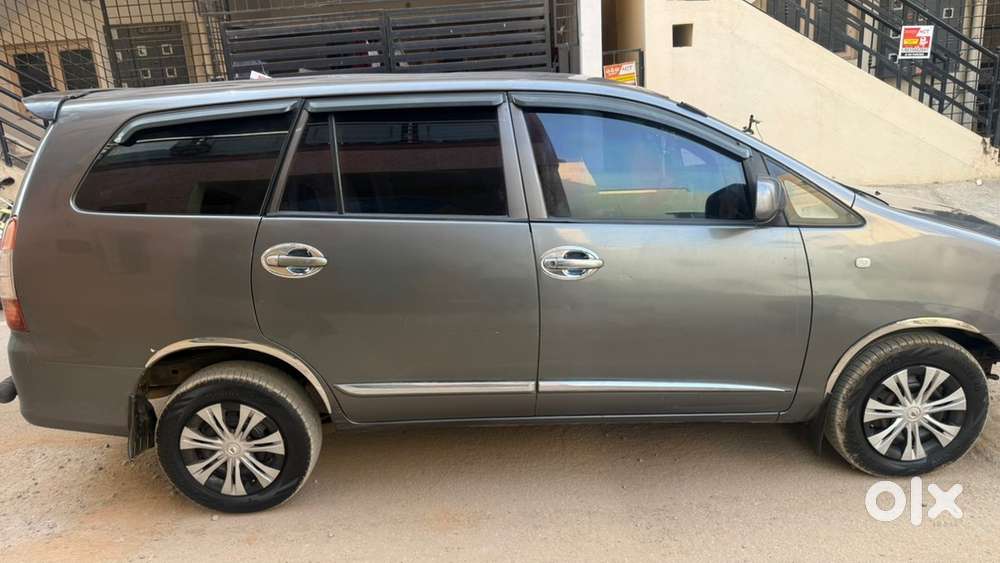 Innova 2011 Second Owner Diesel