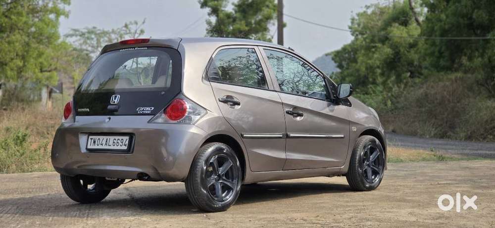 Honda Brio V Mt, 2013, Petrol
