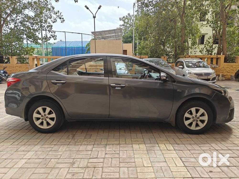 Toyota Corolla Altis 1.8 G Cvt, 2016, Petrol