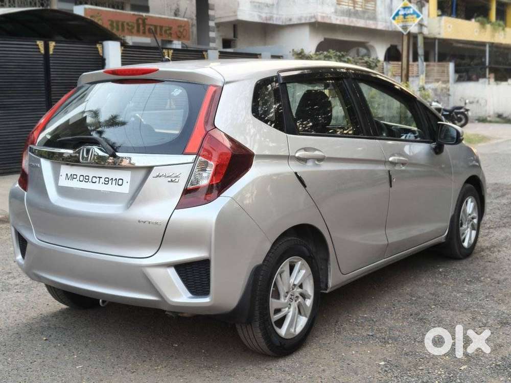 Honda Jazz V Automatic, 2016, Petrol