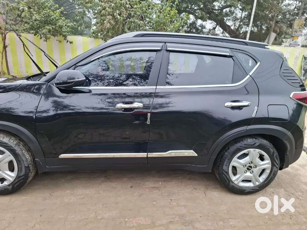 Kia Sonet 2023 Petrol Well Maintained