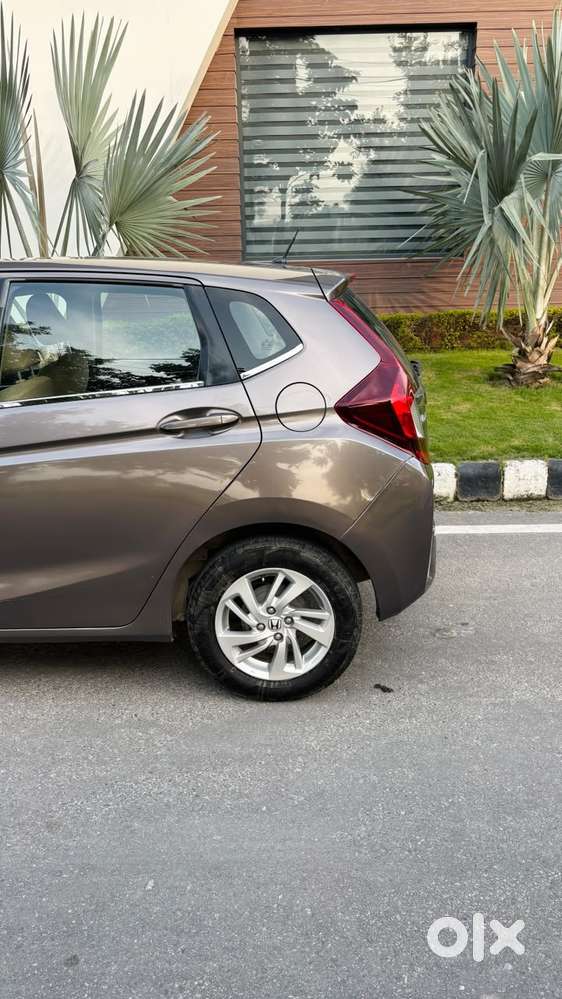 Honda Jazz V Automatic, 2015, Petrol