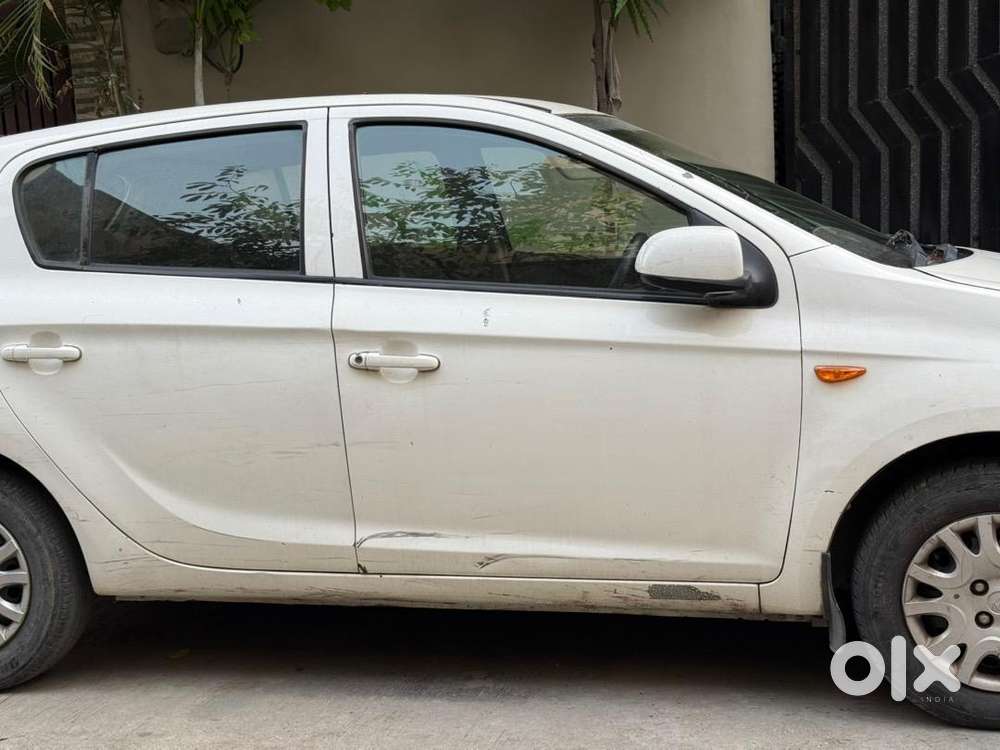 Hyundai I20 2011 Petrol Well Maintained
