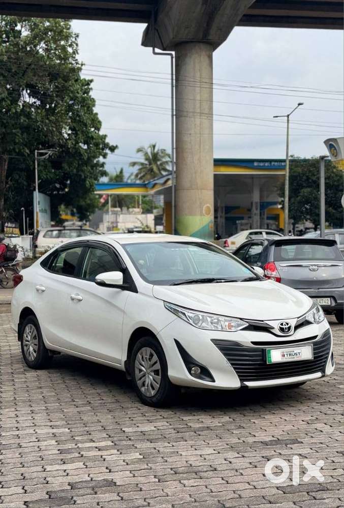 Toyota Yaris G Cvt, 2018, Petrol