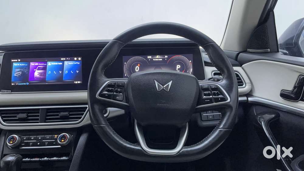 Mahindra Xuv700 2.2 Ax 7 Diesel At Luxury Pack Str, 2022, Diesel