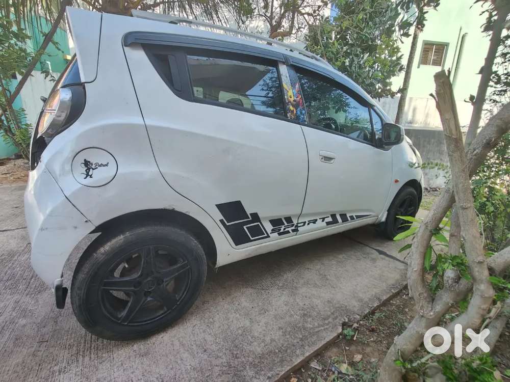 Chevrolet Beat 2011 Petrol