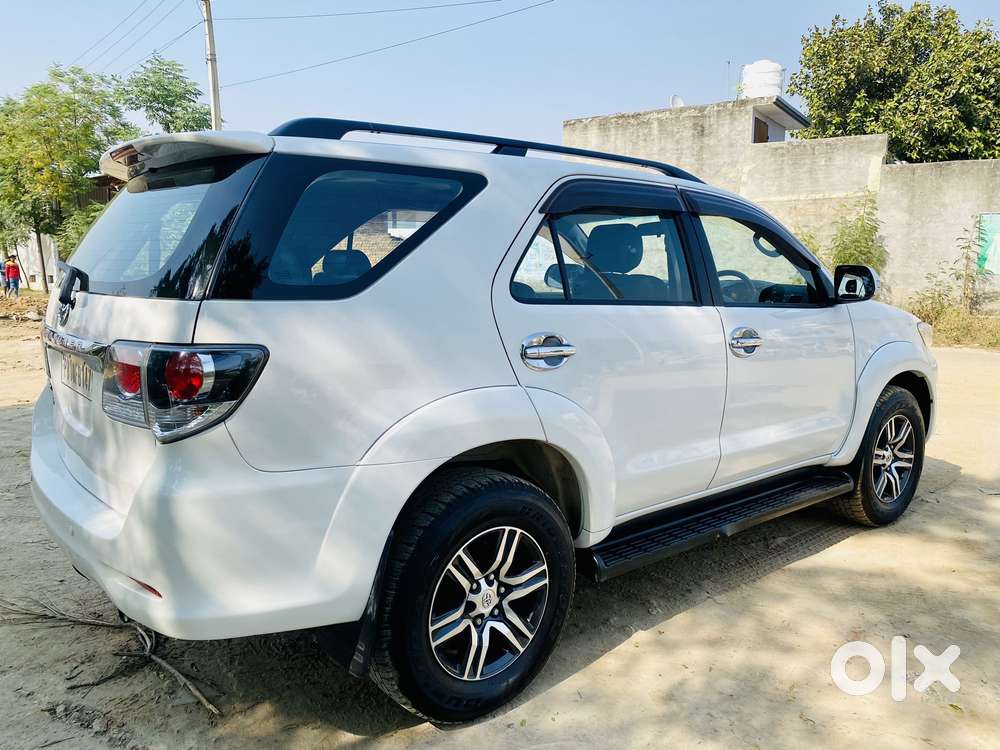 Toyota Fortuner 3.0 4x4 Manual, 2015, Diesel