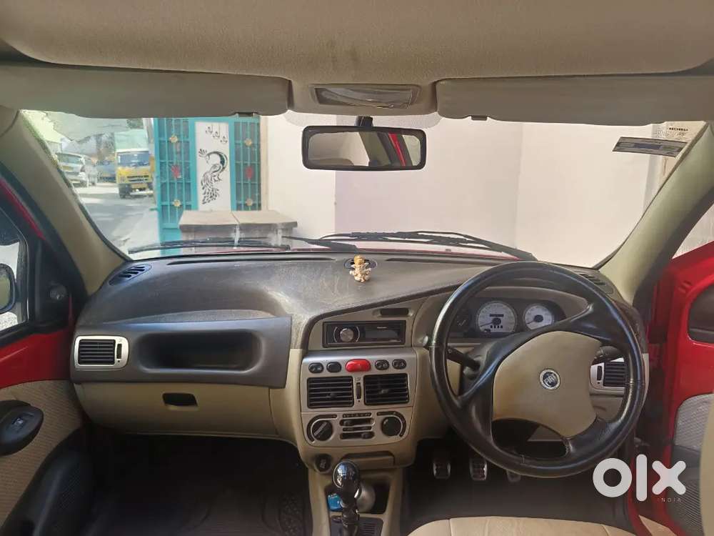 Fiat Palio Stile 1.6 Sports Engine. 100 Bhp. 2008 Petrol. Mileage 15