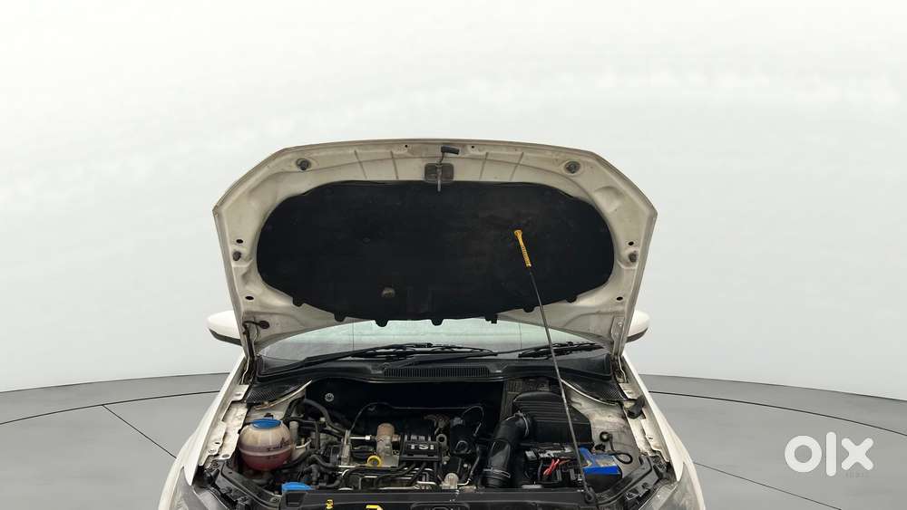 Volkswagen Vento 2010-2013 Petrol Highline At, 2016, Petrol