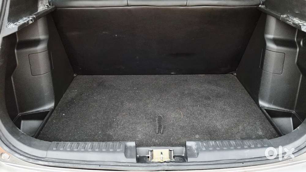Maruti Suzuki Vitara Brezza 1.5 Vxi At, 2020, Petrol