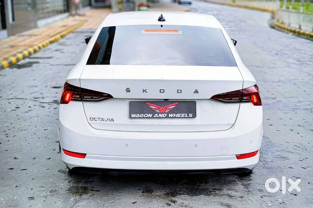Skoda Octavia 2.0 Style Tsi At, 2022, Petrol