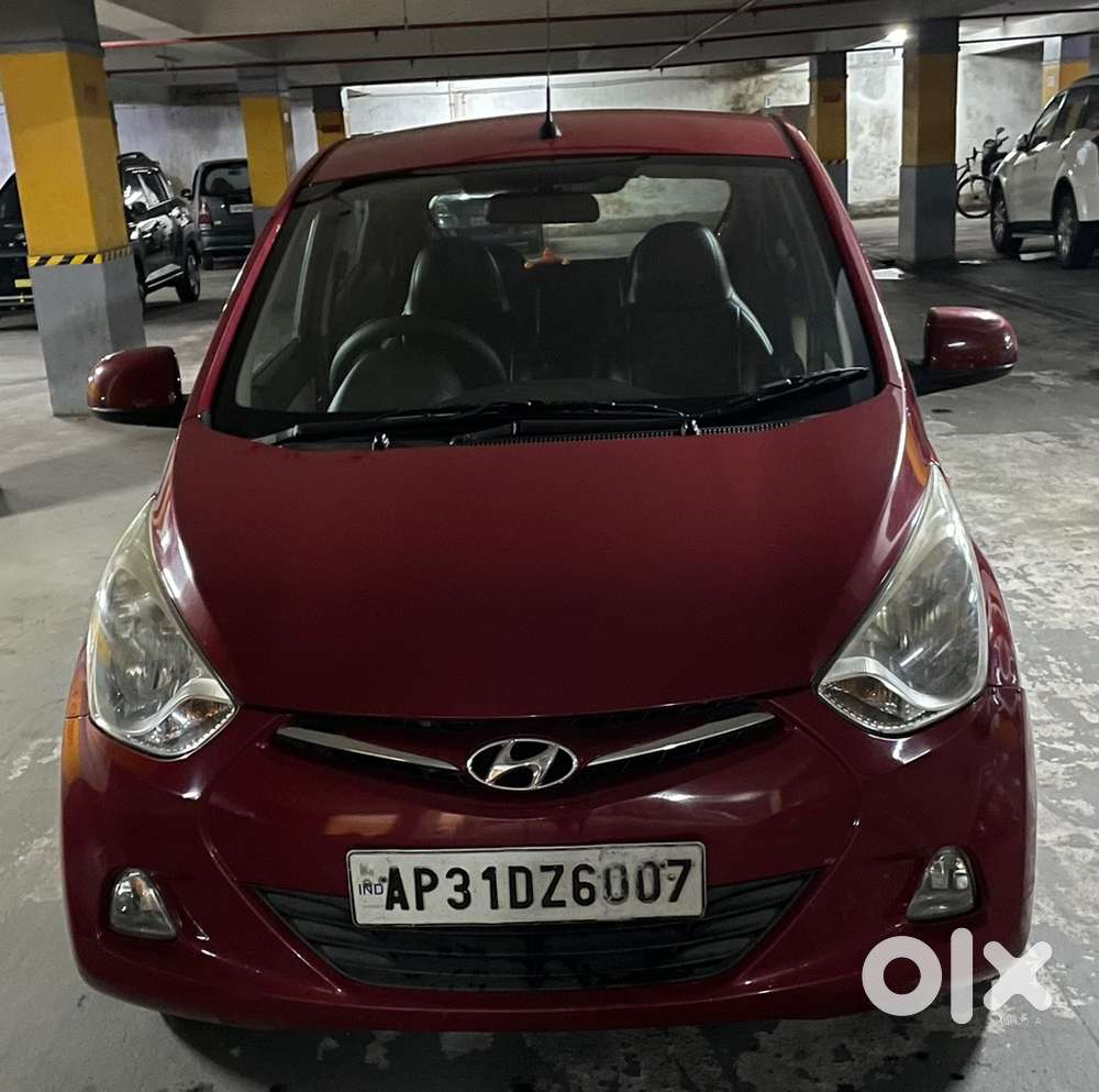 Excellent Hyundai Eon Sportz, Top End With Airbags 2017 Only 45000 Kms