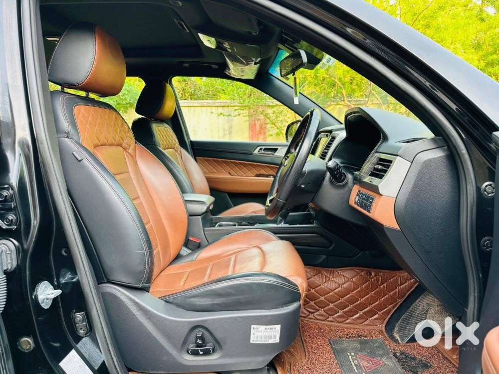 Mahindra Alturas G4 4x2 At, 2022, Diesel