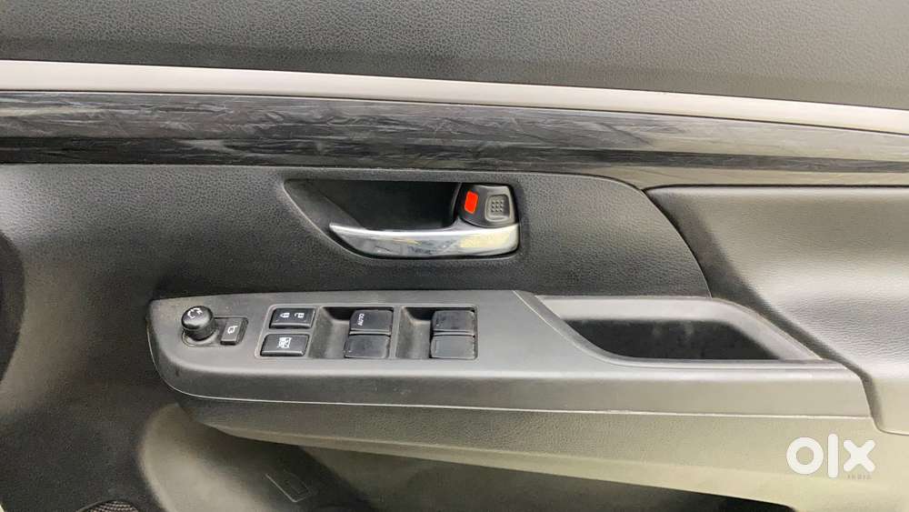 Maruti Suzuki Xl6 Alpha At, 2019, Petrol