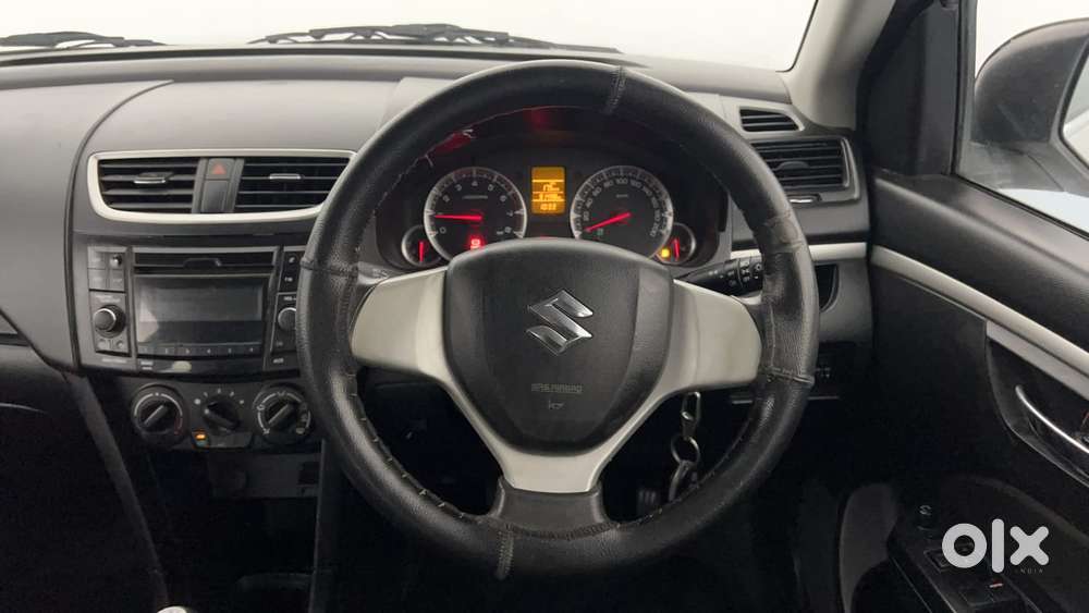 Maruti Suzuki Swift Vxi Optional, 2016, Petrol