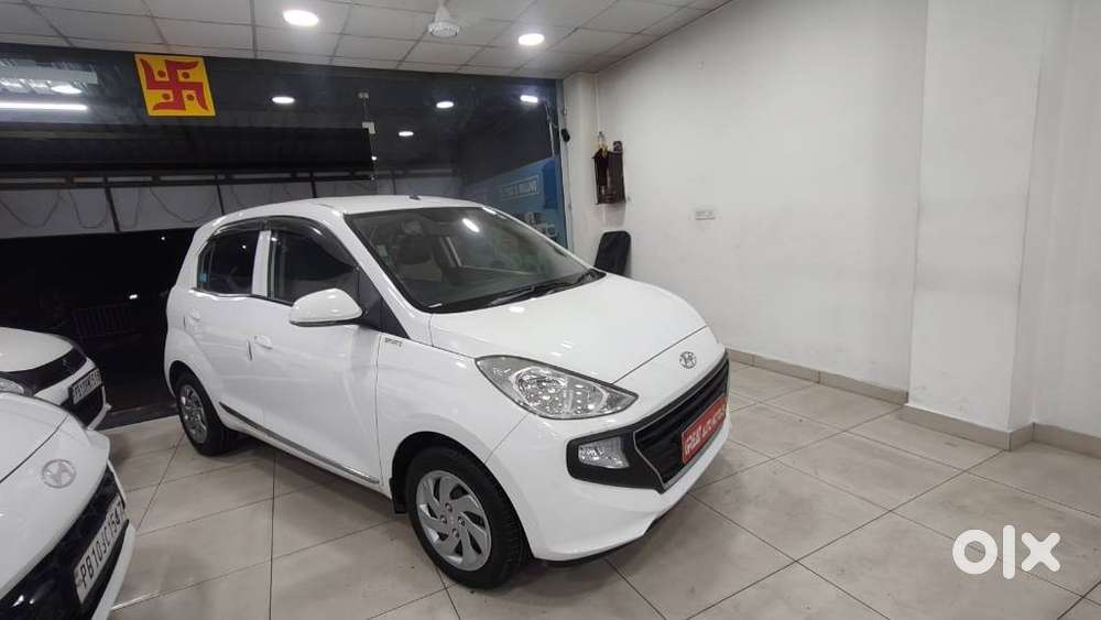 Hyundai Santro Sportz, 2022, Petrol