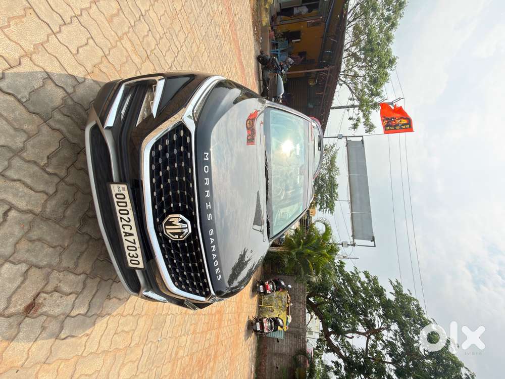 Mg Hector Hybrid Top Variant Less Driven