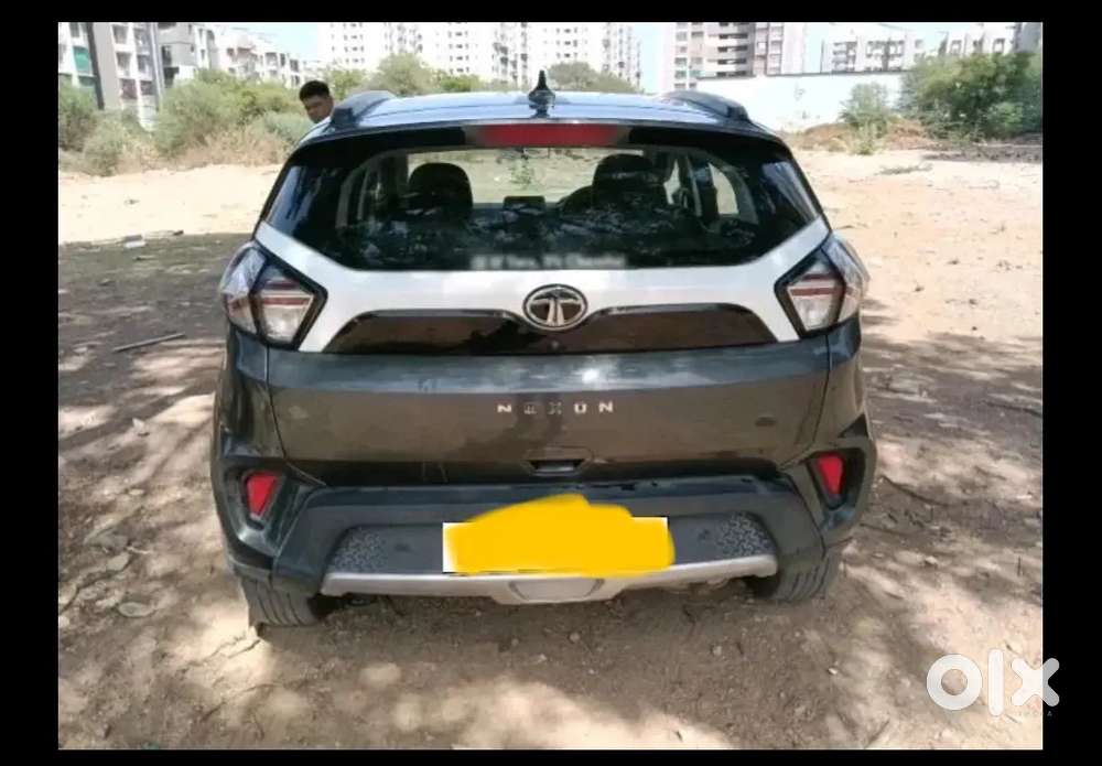 Tata Nexon Xz Petrol 29k Kms 1.2 Revtron
