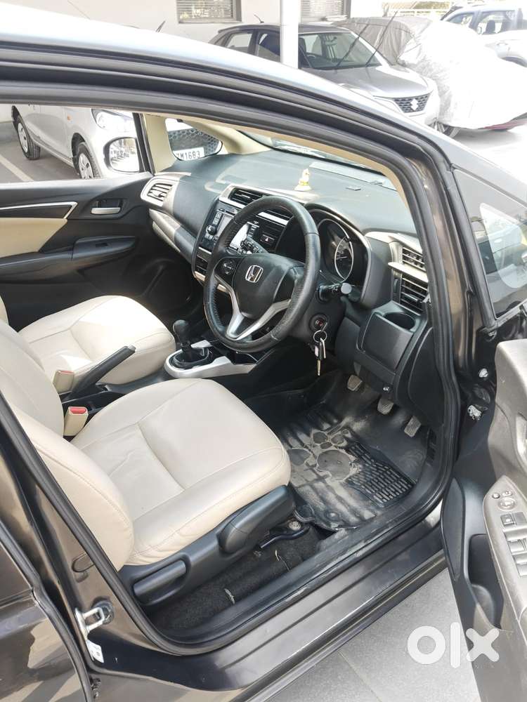 Honda Jazz V Mt Privilege, 2016, Petrol