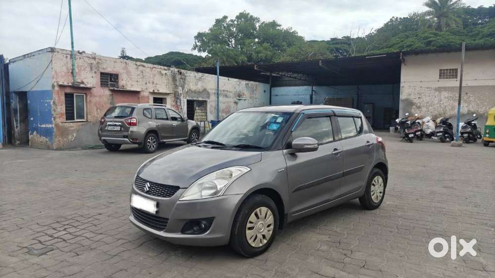 Maruti Suzuki Swift Vxi + Manual, 2013, Petrol