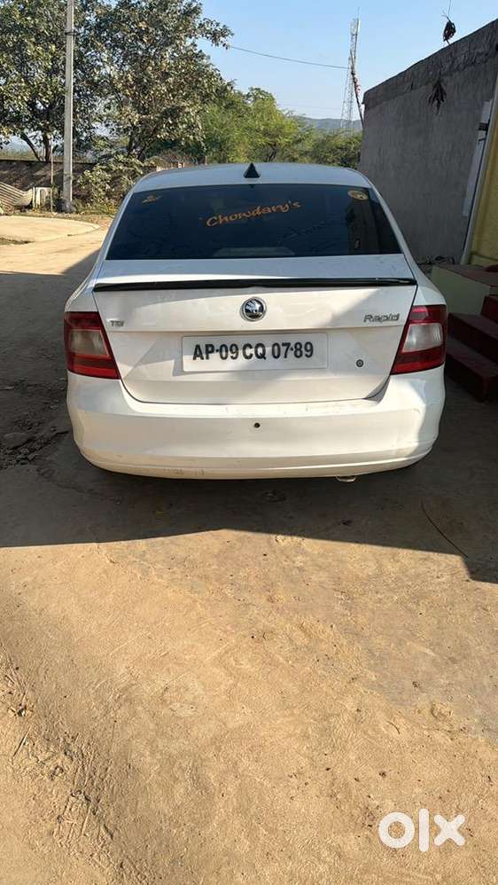 Skoda Rapid 2013 Diesel 92000 Km Driven