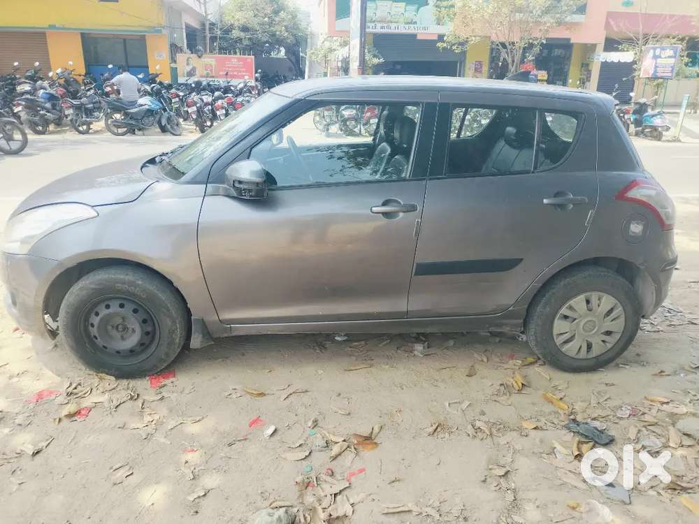 Maruti Suzuki Swift Vxi 2012