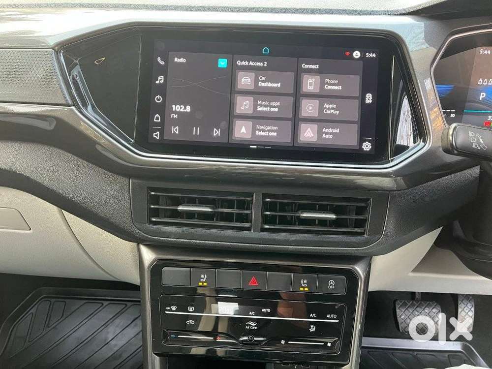 Volkswagen Taigun 1.0 Tsi Topline At, 2023, Petrol