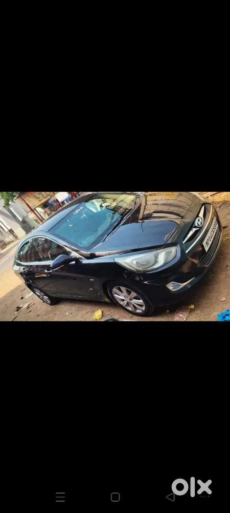 Hyundai Fluidic Verna 2012