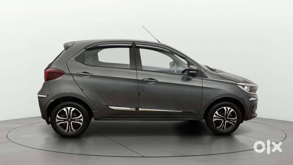 Tata Tiago 1.2 Revotron Xta, 2023, Petrol