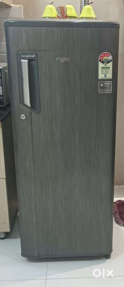 Whirlpool single door fridge