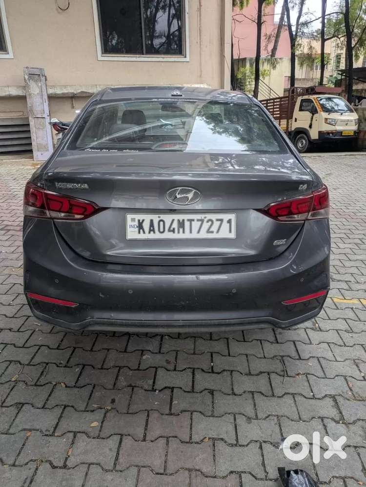 Hyundai Verna Fluidic 1.6 Vtvt Sx, 2017, Petrol