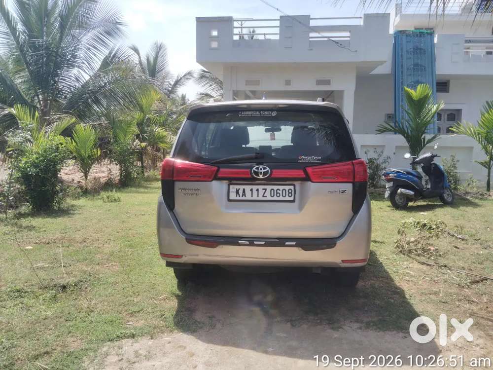 Toyota Innova Crysta Diesel 2016